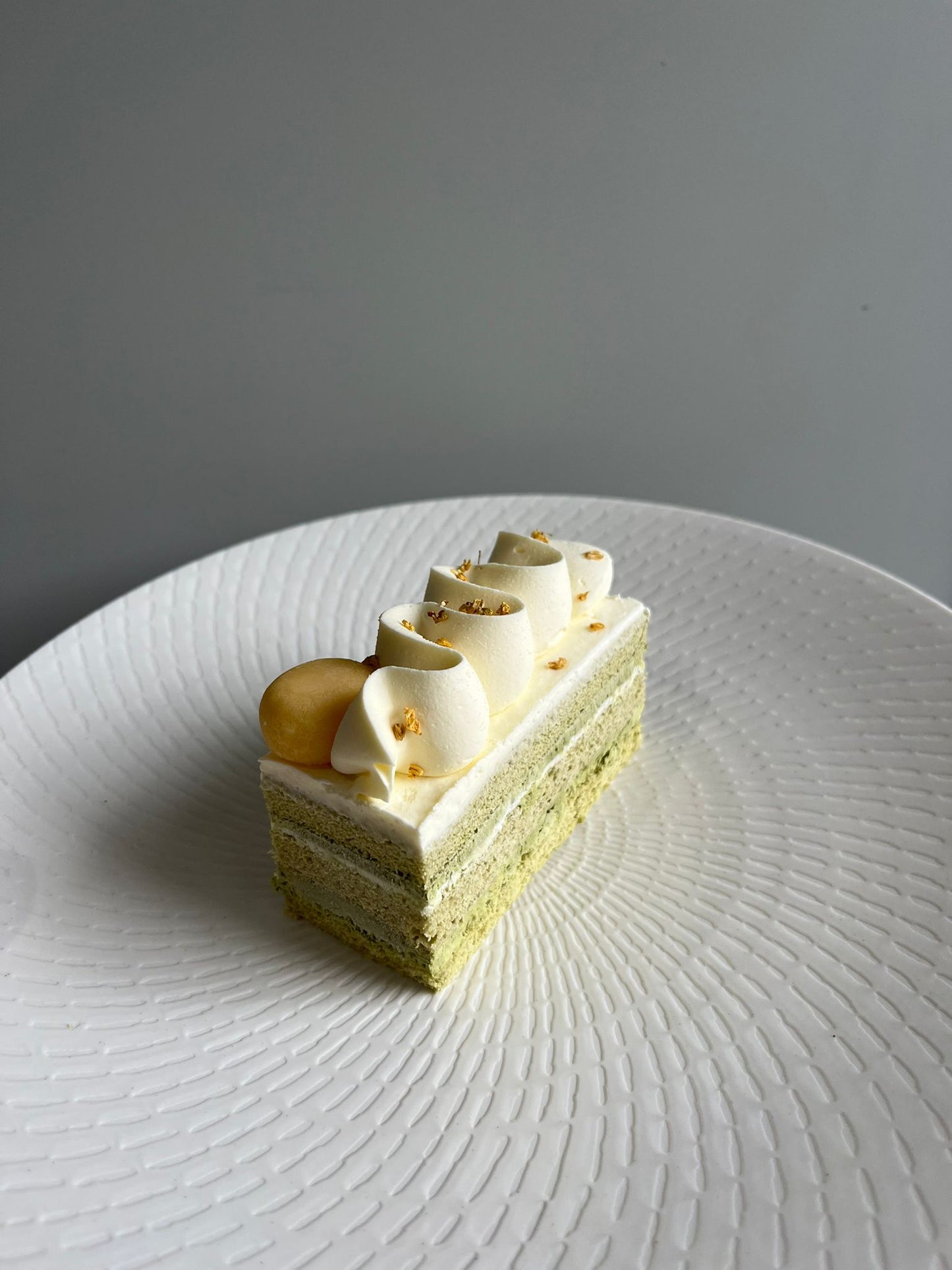 INDIVIDUAL LAYERED CAKES