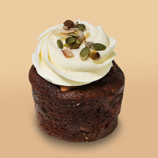 SPICED CARROT CAKE 8CM