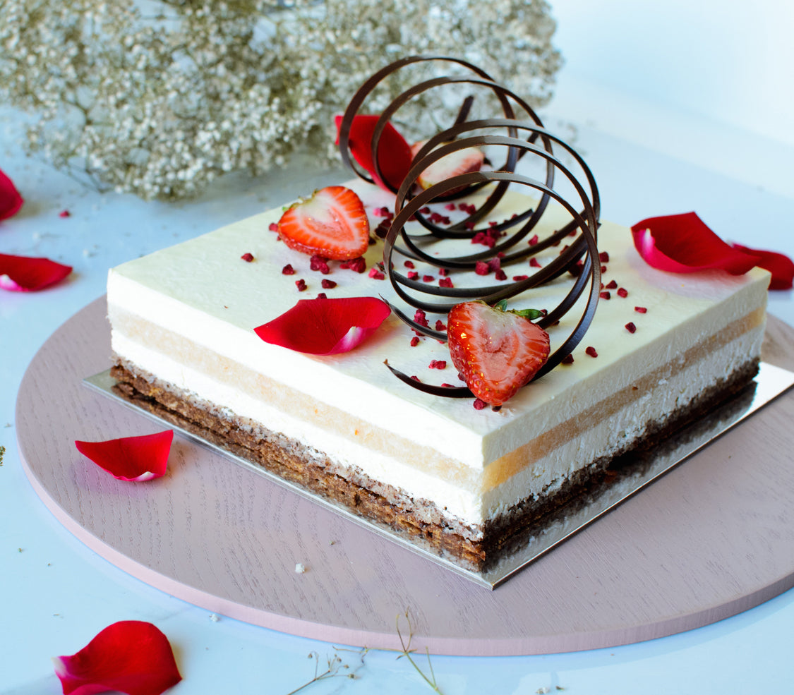 Tres Leches Cake with Lychee Mousse Filling and Chocolate - CakesDecor